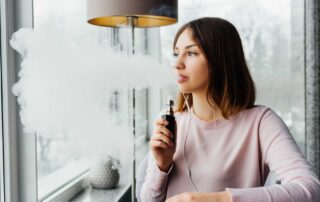 Person vaping in Tennessee